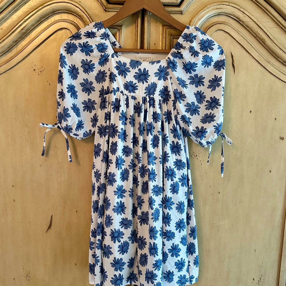 Hayden White and Blue Floral Girls Dress (Size small)